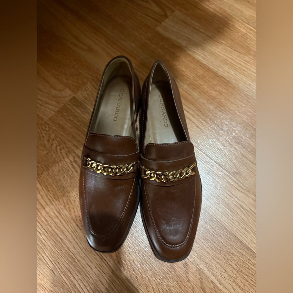 Bernardo Brown Leather Loafers with Gold Chain